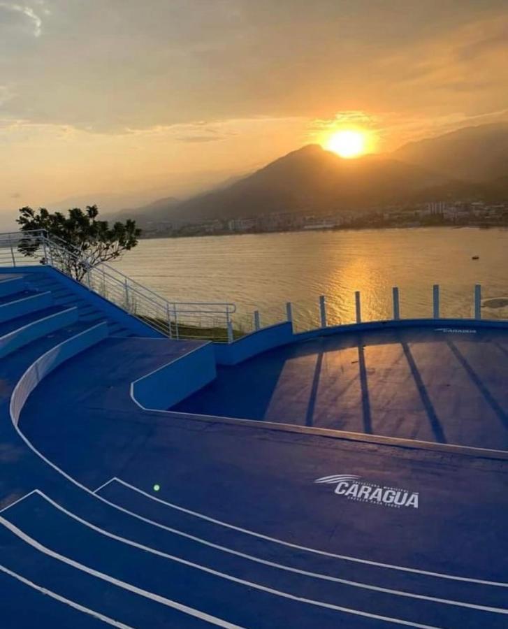 Lindo Apto Praia Martin De Sa Em Condominio Com Piscina, Estacionamento, Wi-Fi 150Mbps,Perto Do Mar!!! Caraguatatuba Exterior foto