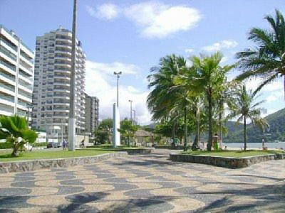 Lindo Apto Praia Martin De Sa Em Condominio Com Piscina, Estacionamento, Wi-Fi 150Mbps,Perto Do Mar!!! Caraguatatuba Exterior foto